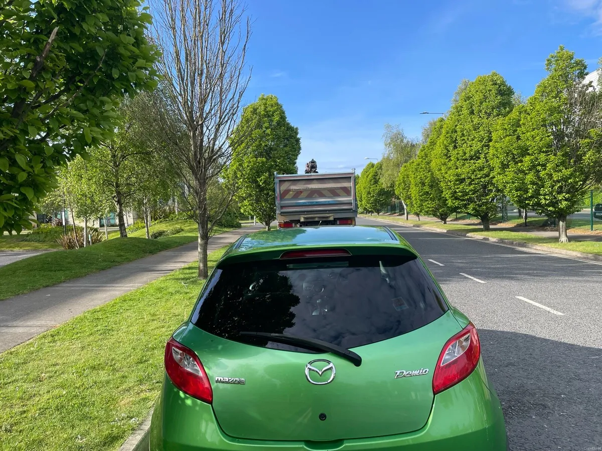 Car - Image 3