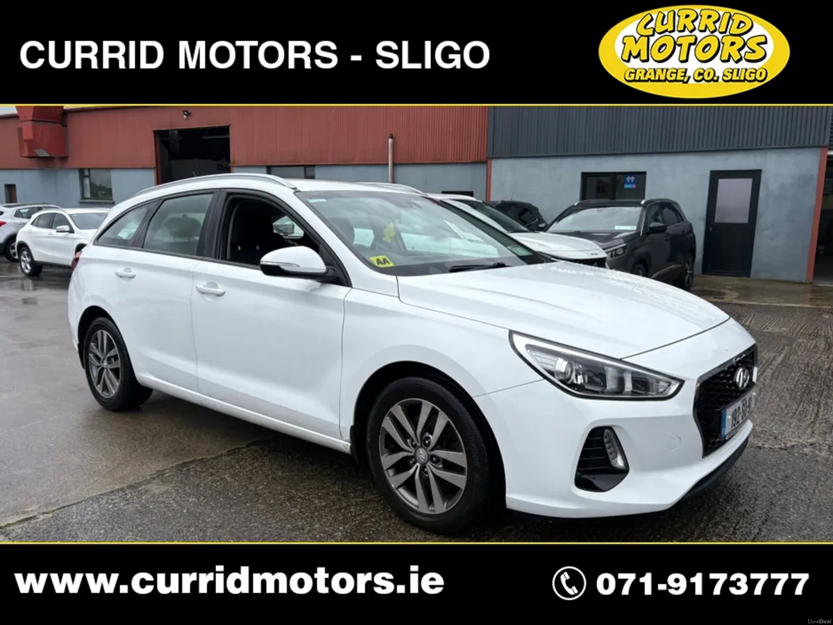 Hyundai i30 I 30 TOURER DELUXE 5DR DIESEL - Image 1
