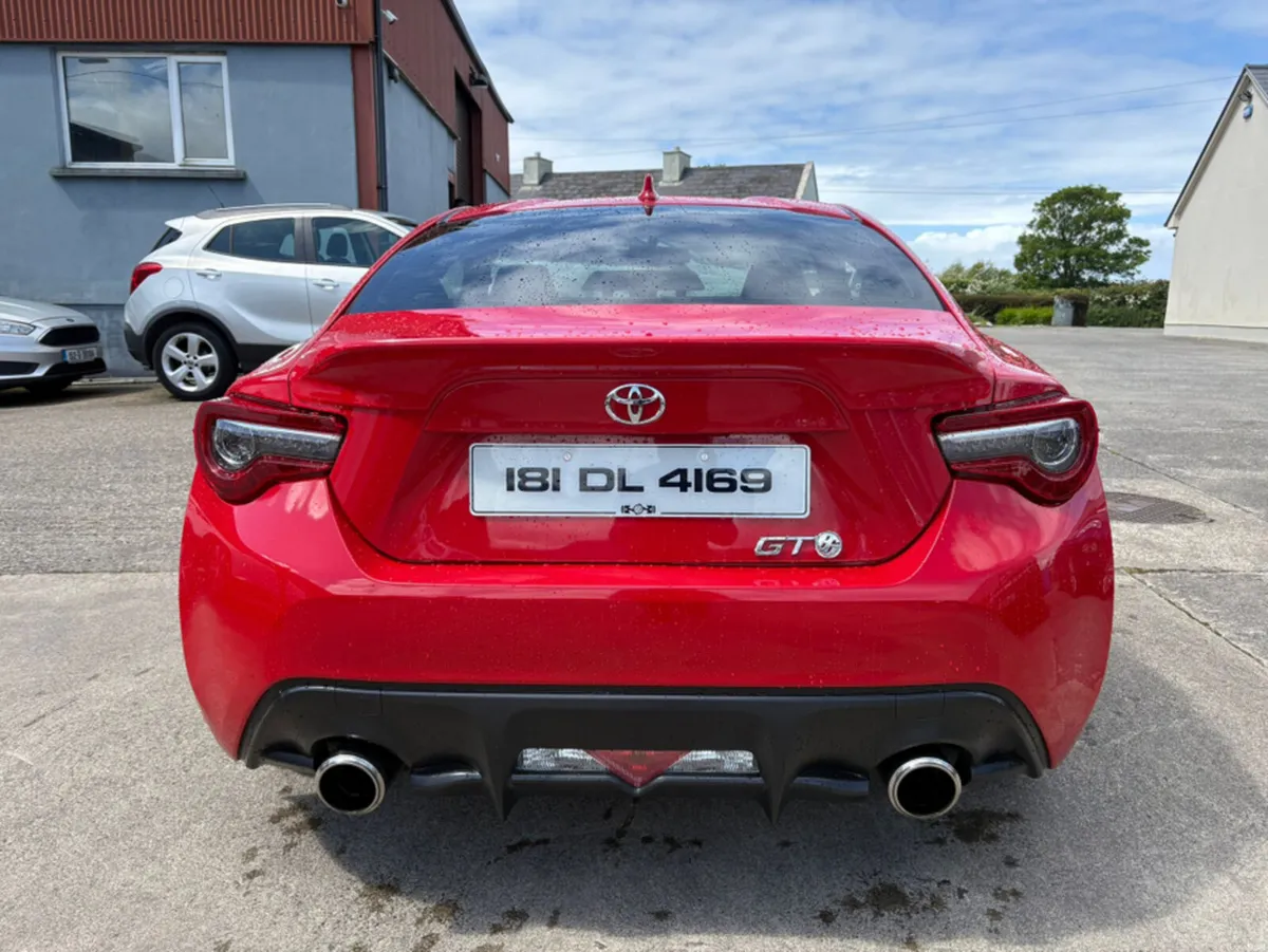 Toyota GT86 D-4S 2.0 2DR - Image 4