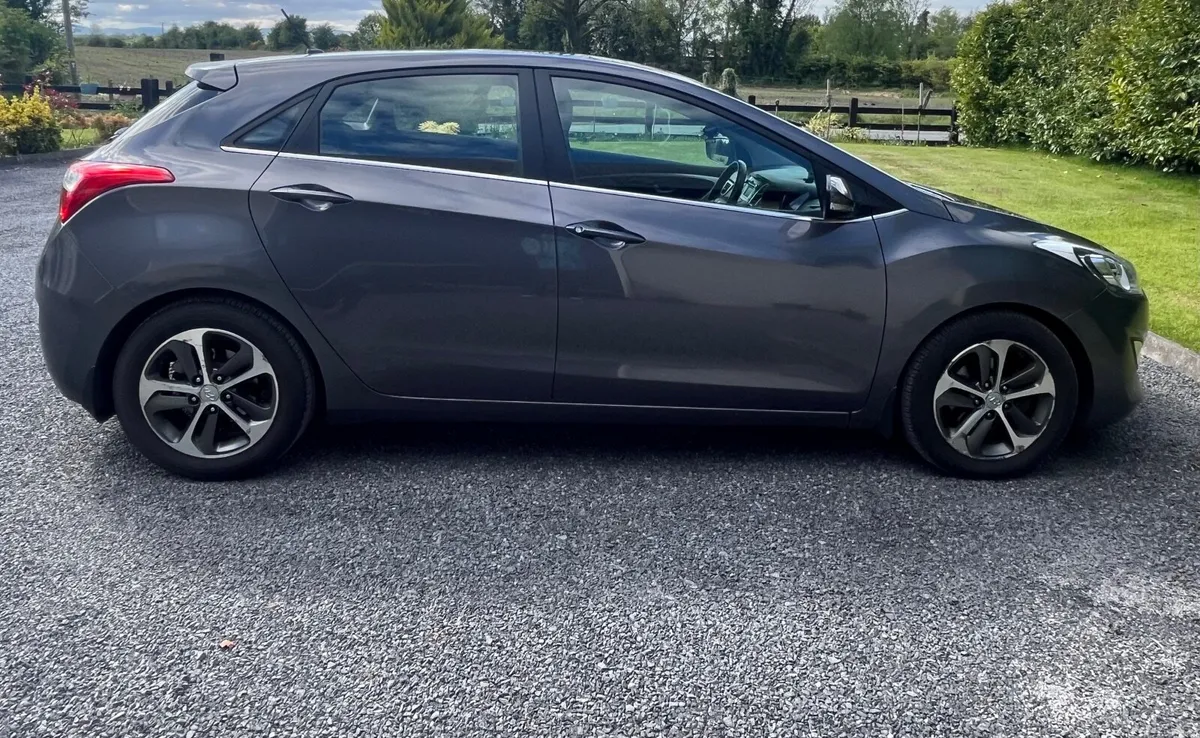 Hyundai i30 Deluxe 2016 - Image 4