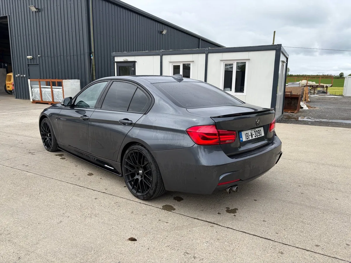 BMW 3 - Series M SPORT AUTO 320D - Image 2
