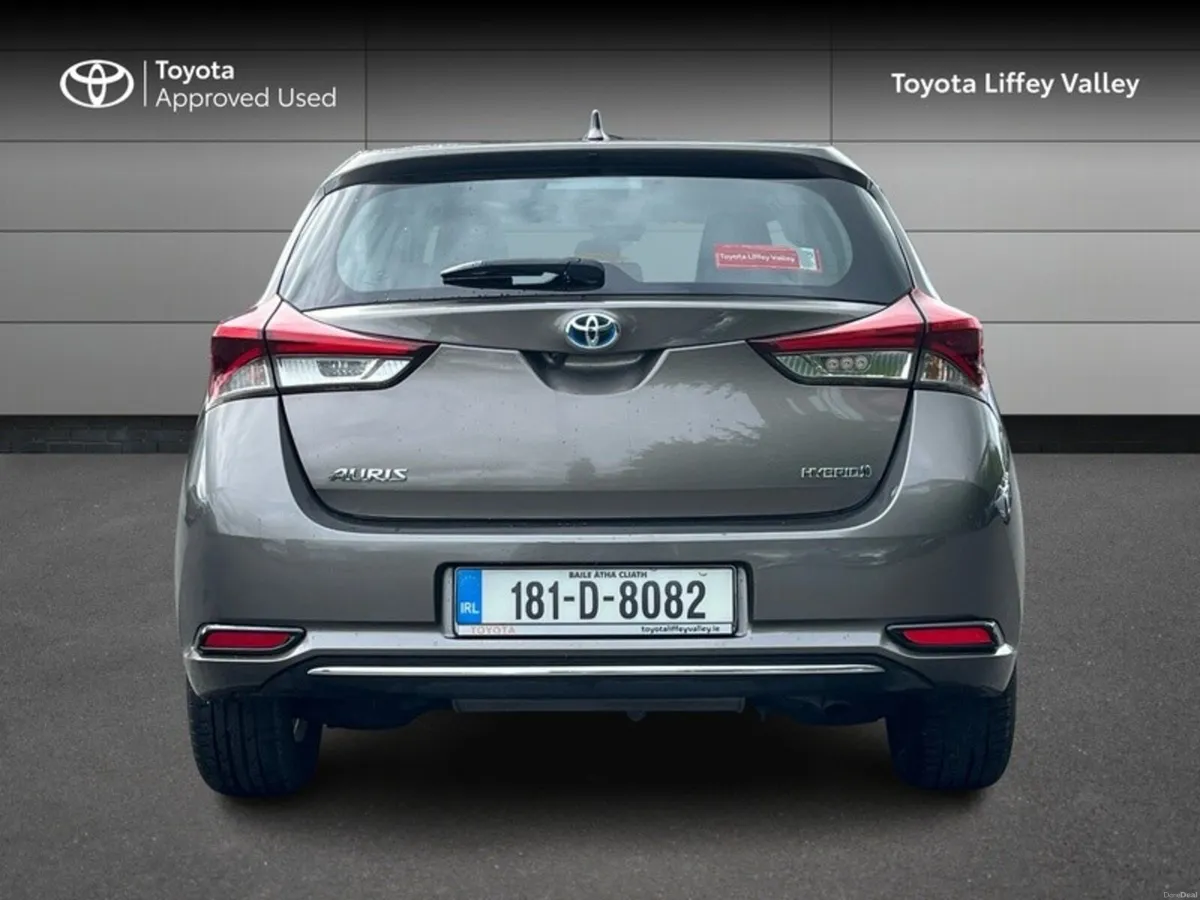 Toyota Auris AURIS HYBRID LUNA 5DR - Image 4