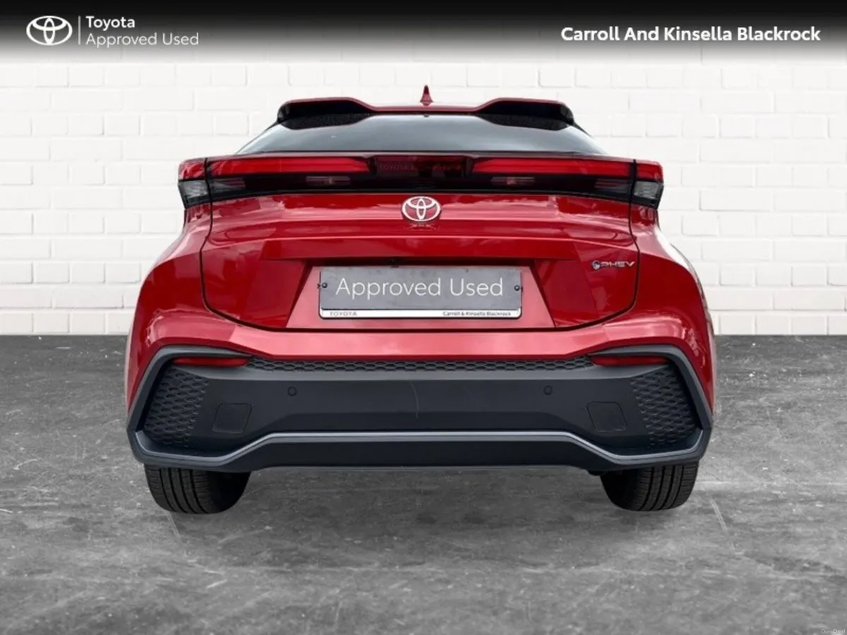 Toyota C-HR Phev Sport - Image 4