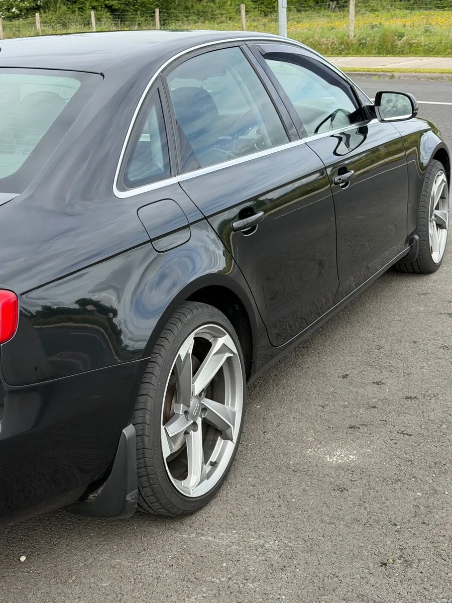 Audi A4 2013 - Image 4