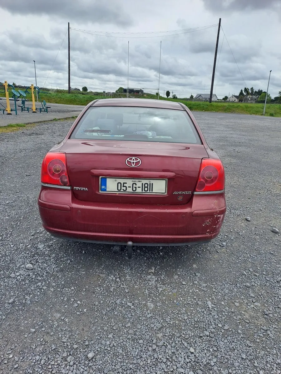 Toyota Avensis 2005 - Image 2