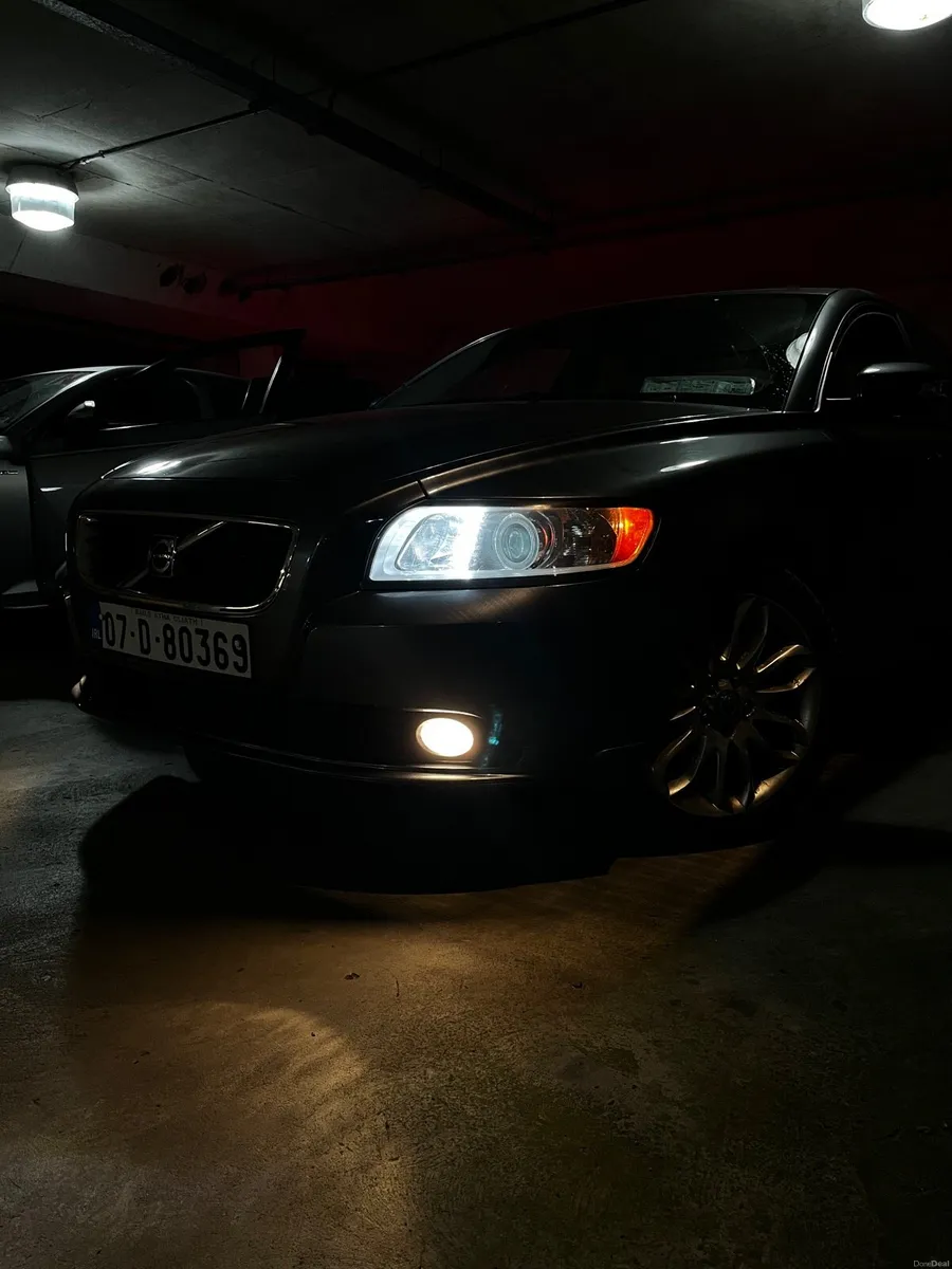 Volvo S40 SE - Image 1