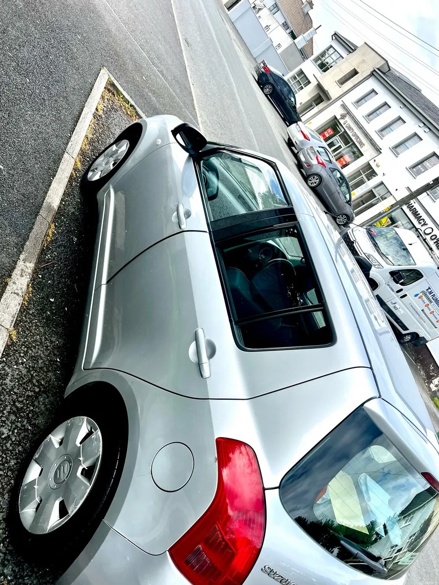 Suzuki swift 2005 - Image 2