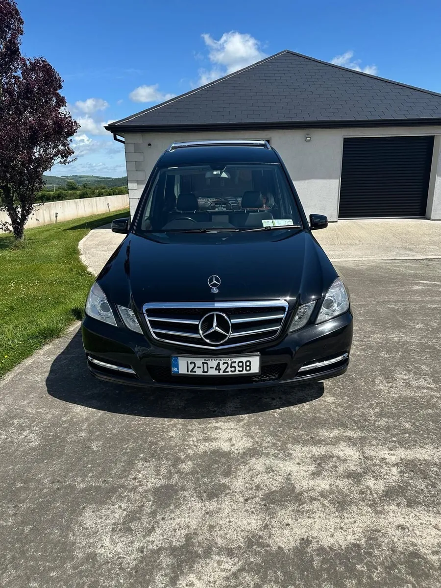 Mercedes Benz Duffy 5dr Hearse - Image 1