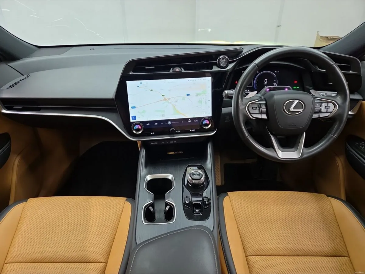 Lexus RZ 450E PREMIUM 4X4 EV - Image 4