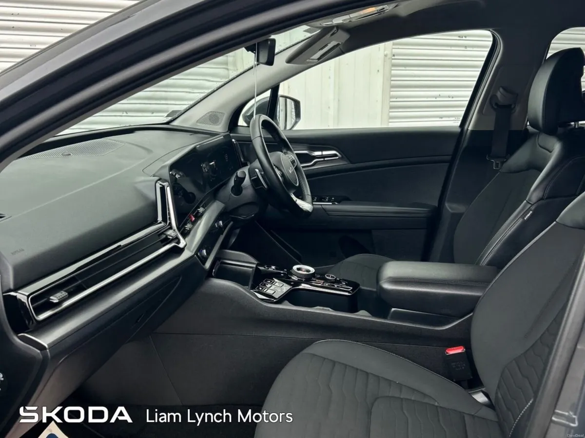 Kia Sportage 1.6 Plug In Hybrid K3 - Image 4