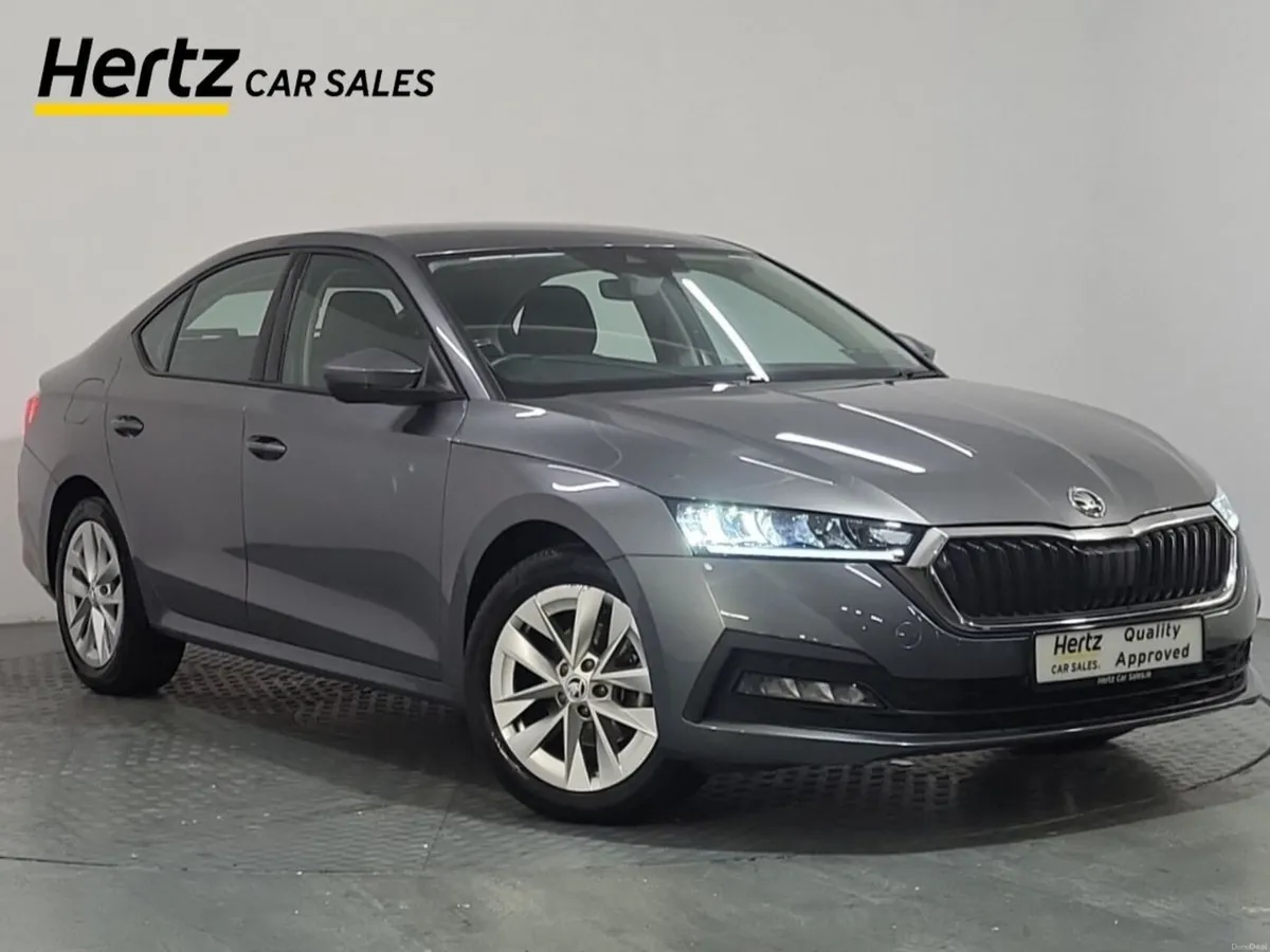Skoda Octavia AMB Hybrid Automatic - Image 1