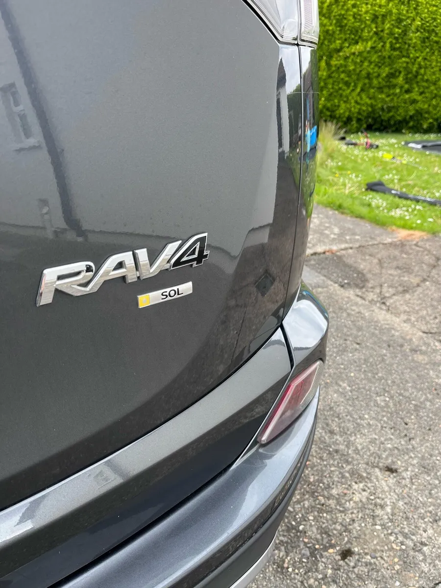 Toyota RAV4 2017 - Image 4