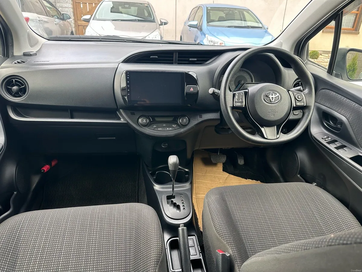 Toyota Vitz 2019 Hybrid - Image 3