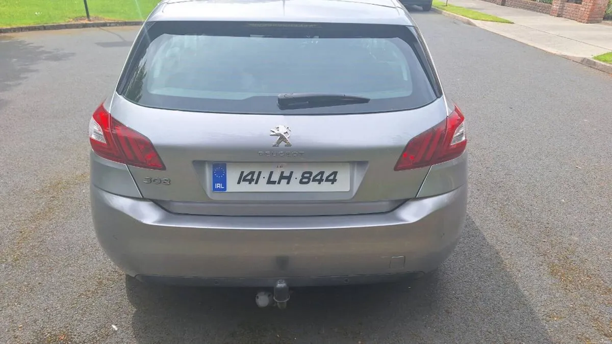 High Spec Peugeot 308ii Allure 1.6 Hdi 115Bhp - Image 4