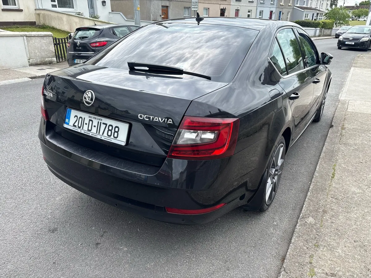 Skoda Octavia - Image 1