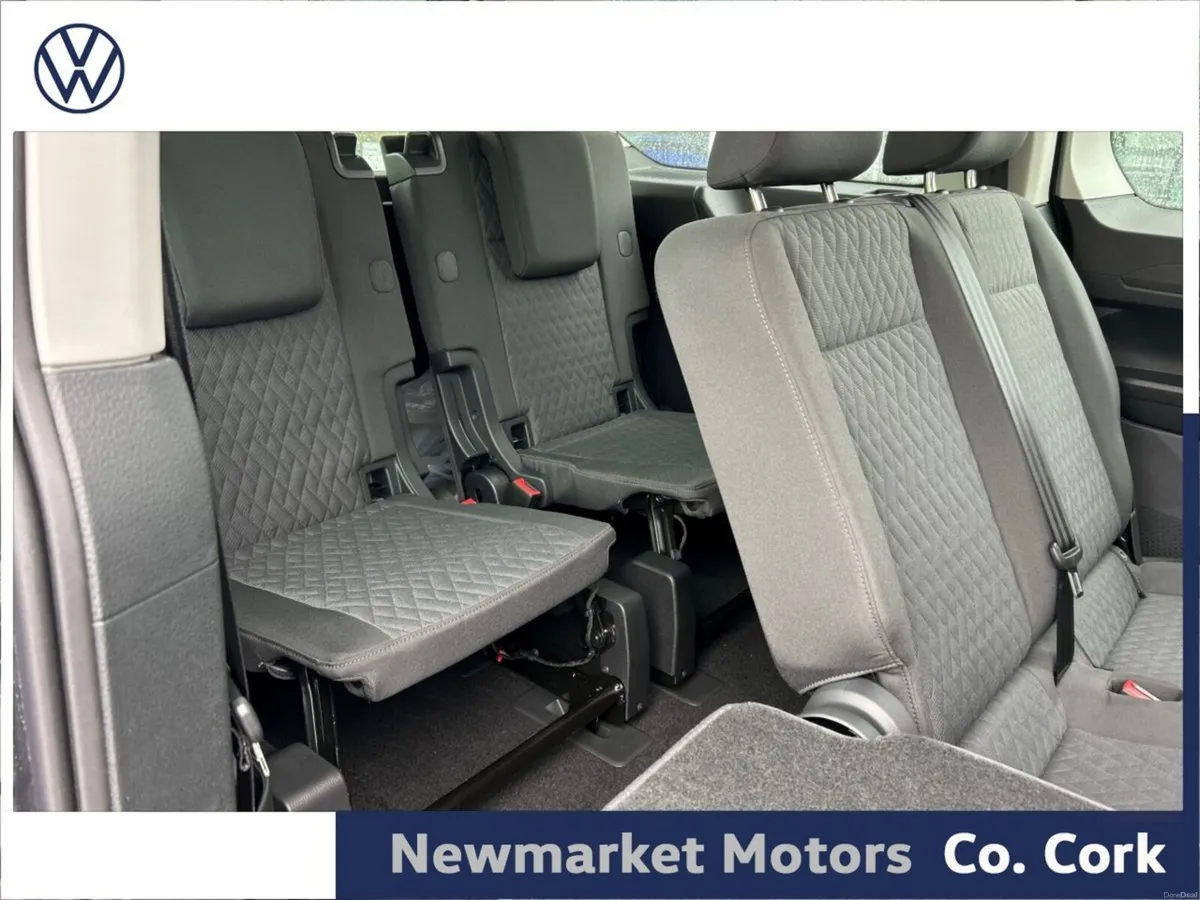 Volkswagen Caddy Maxi Life MAXI SEVEN SEATER HYBRI - Image 3