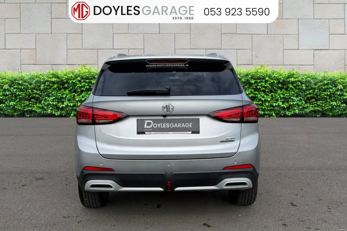 MG ZS Exclusive HEV - Image 4