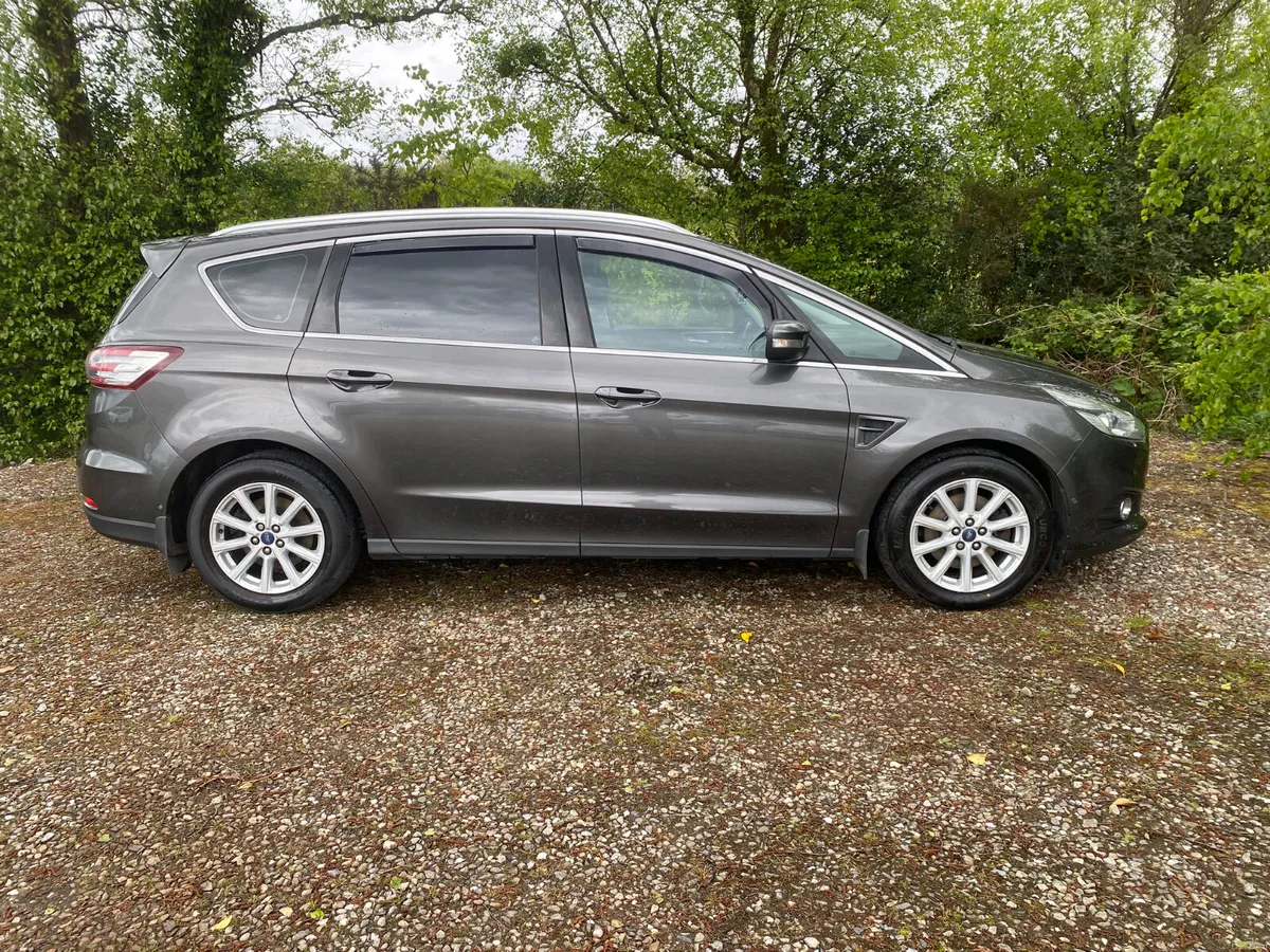 182 Ford S-Max 2.0TD 150BHP High Spec - Image 2