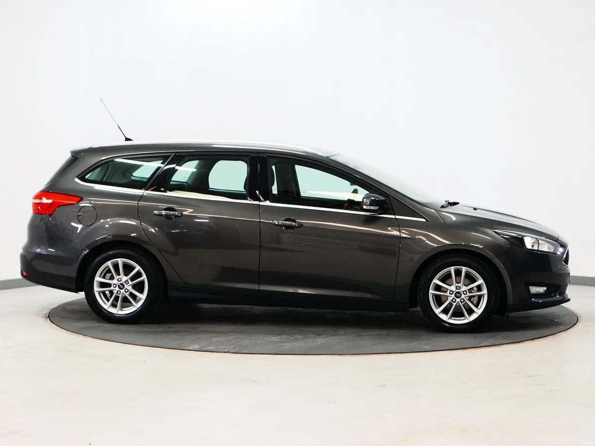 *24* 2015 Ford Focus 1.6tdci zetec - Image 3