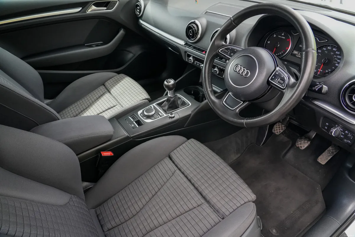 2015 Audi A3 SPORT 3DR Manual 2.0 Diesel - Image 2
