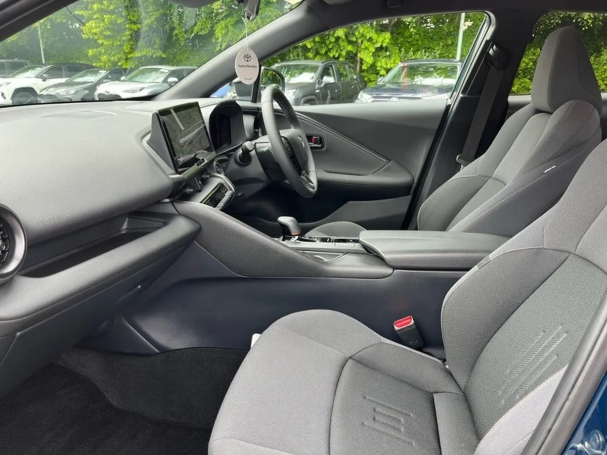 Toyota C-HR C-HR HYBRID SPORT+ - Image 6