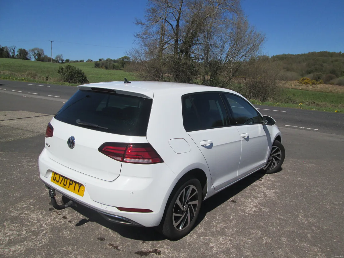 2020  VOLKSWAGEN  GOLF  1.6  TDI  MATCH  EDITION - Image 4