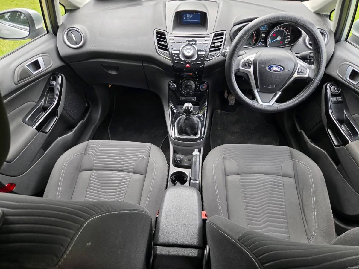 2015 FORD FIESTA TITANIUM NEW NCT - Image 2