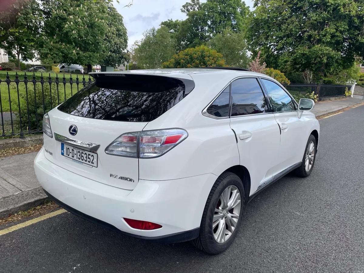 2010 Lexus RX450h - Image 3