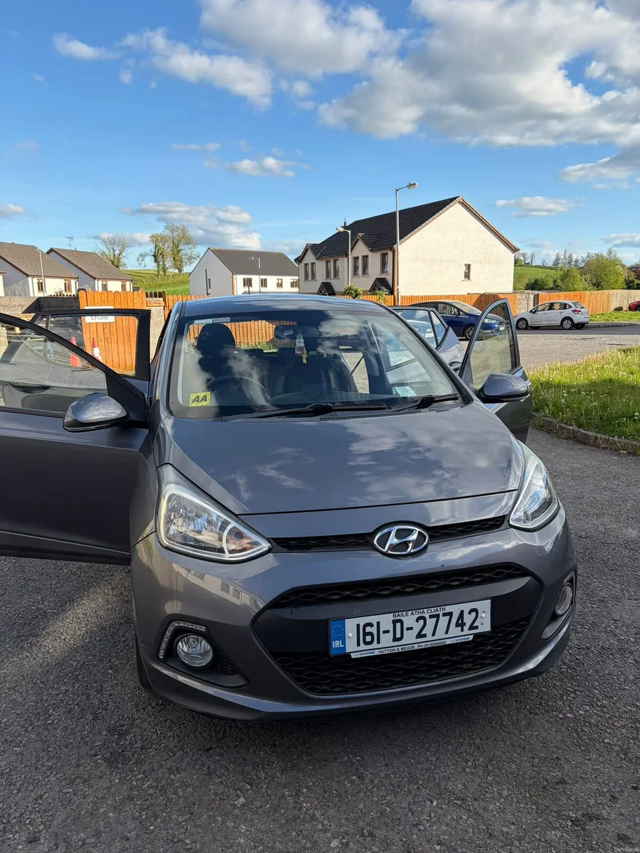 Car - Image 2