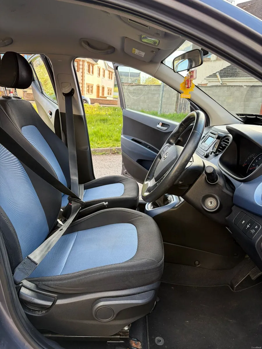 Car - Image 3