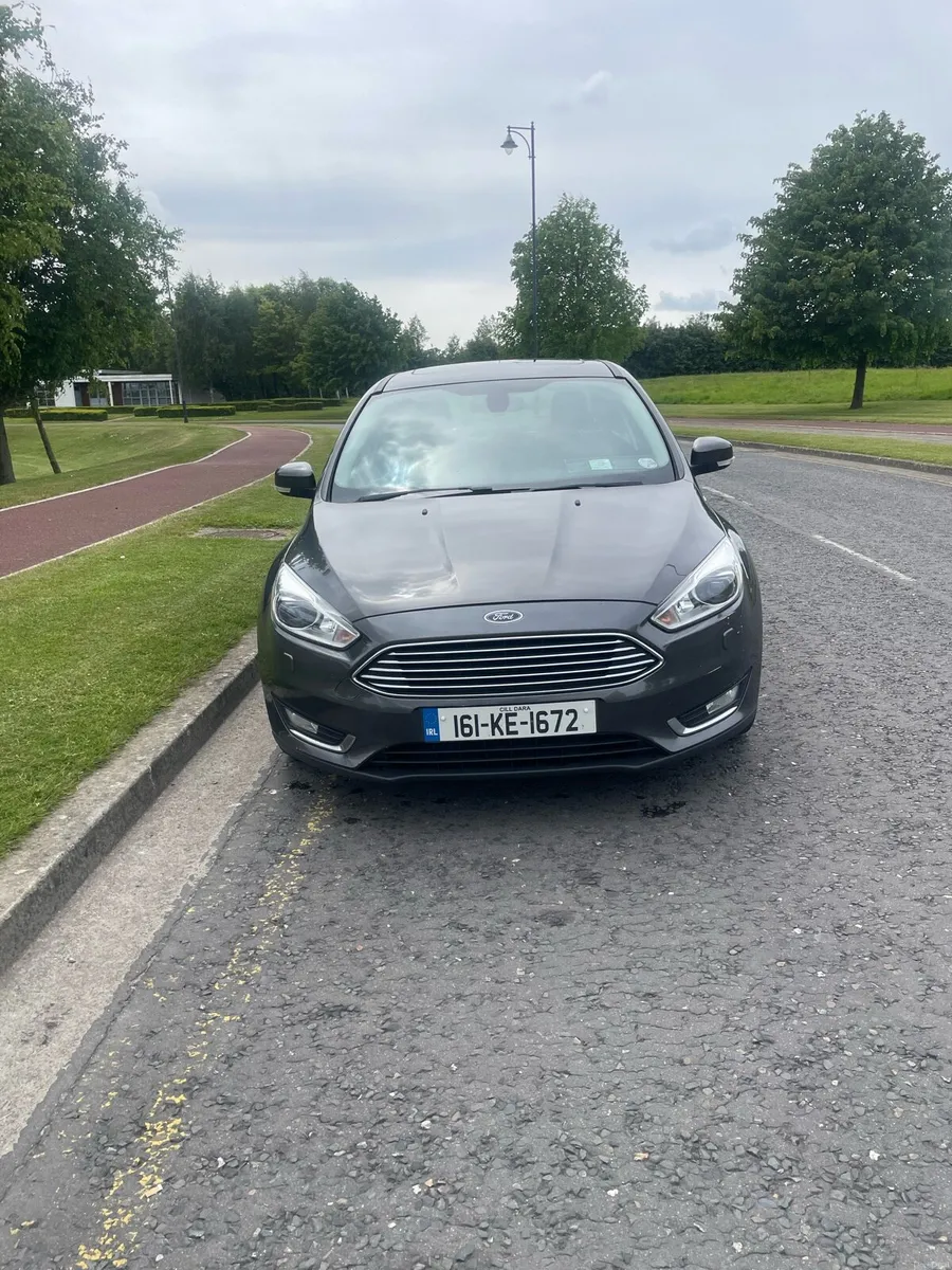 Ford focus saloon Automatic - Image 3