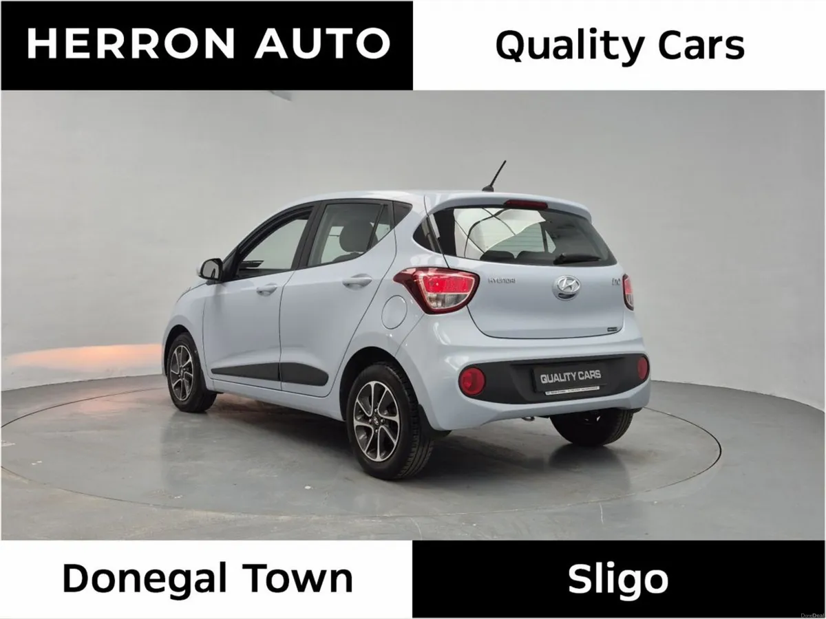 Hyundai i10 1.0 Deluxe - Image 3