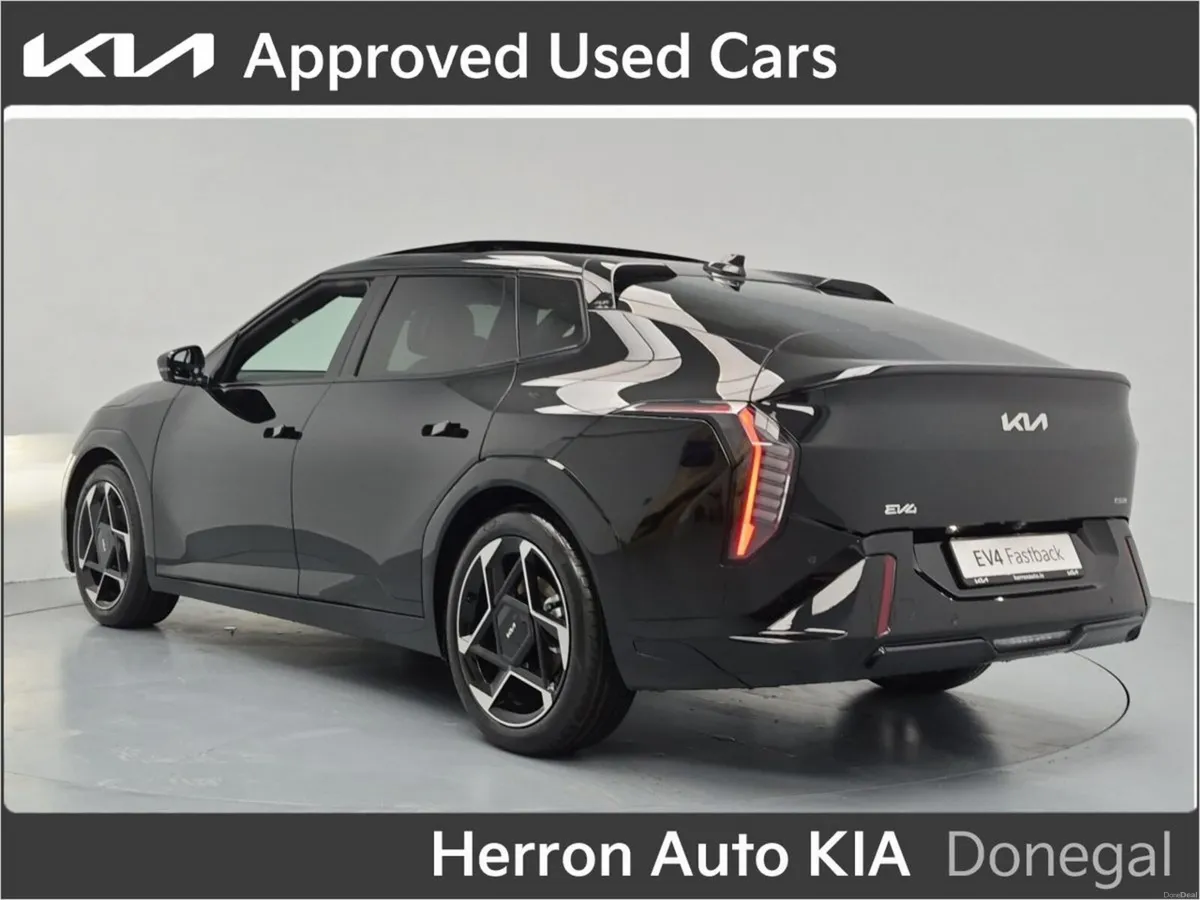 Kia EV4 GT LINE Fastback - Image 4