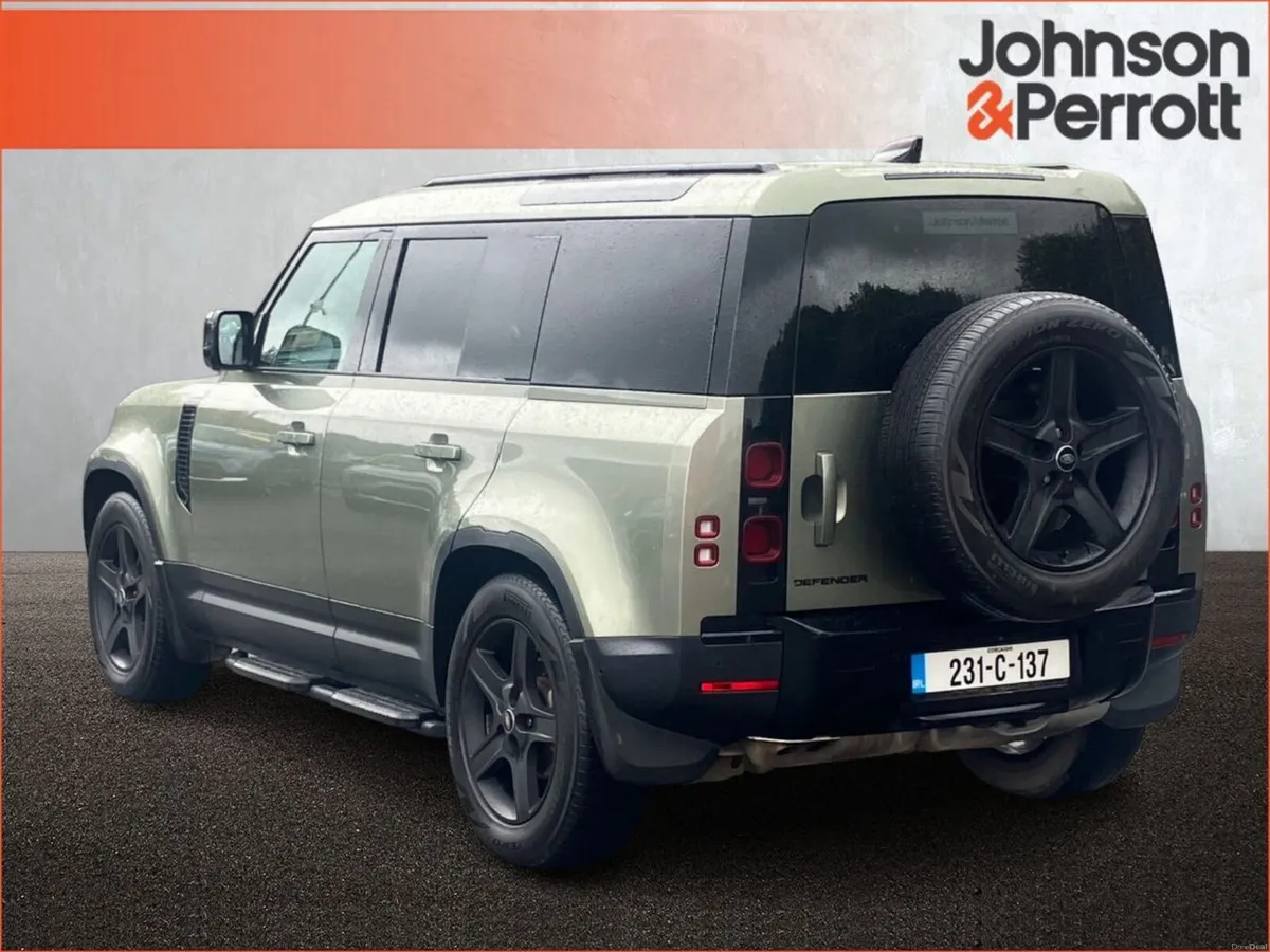 Land Rover Defender DEFENDER 110 3.0 D HARD TOP SE - Image 3