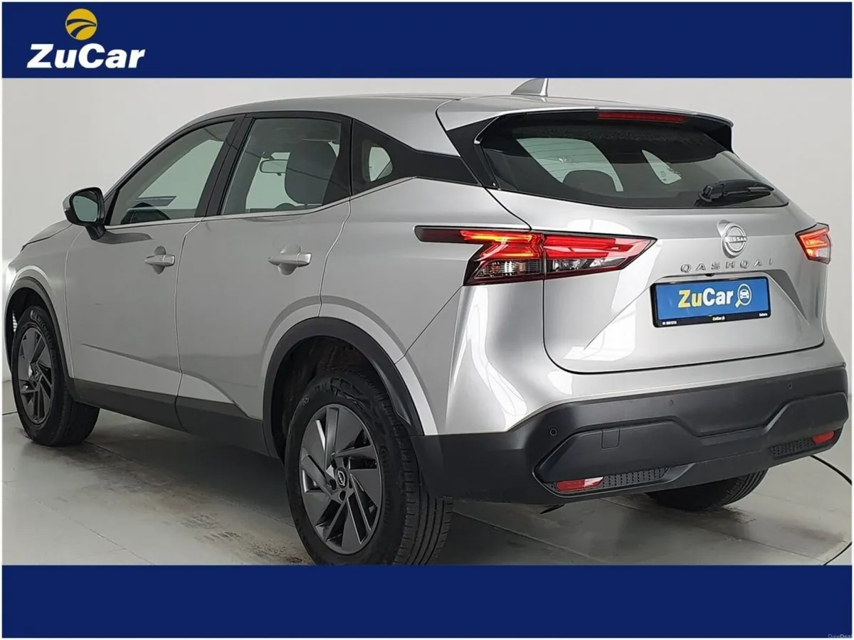 Nissan Qashqai 1.3 PET MILD HYBRID SV PREMIUM - Image 3
