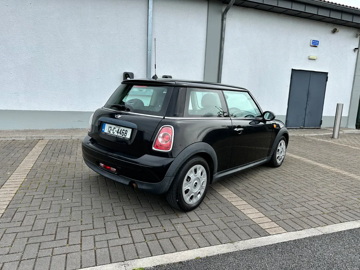 Mini Cooper First - Image 3