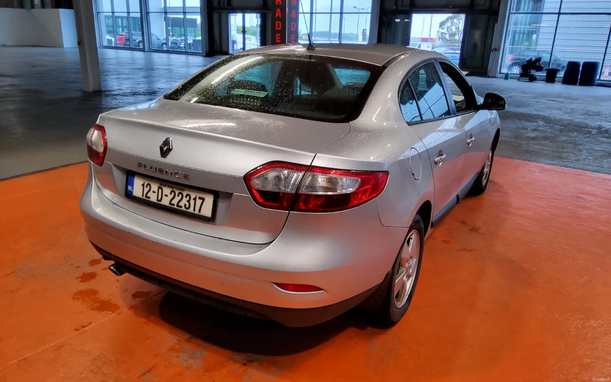 Renault Fluence 2012 - Image 3
