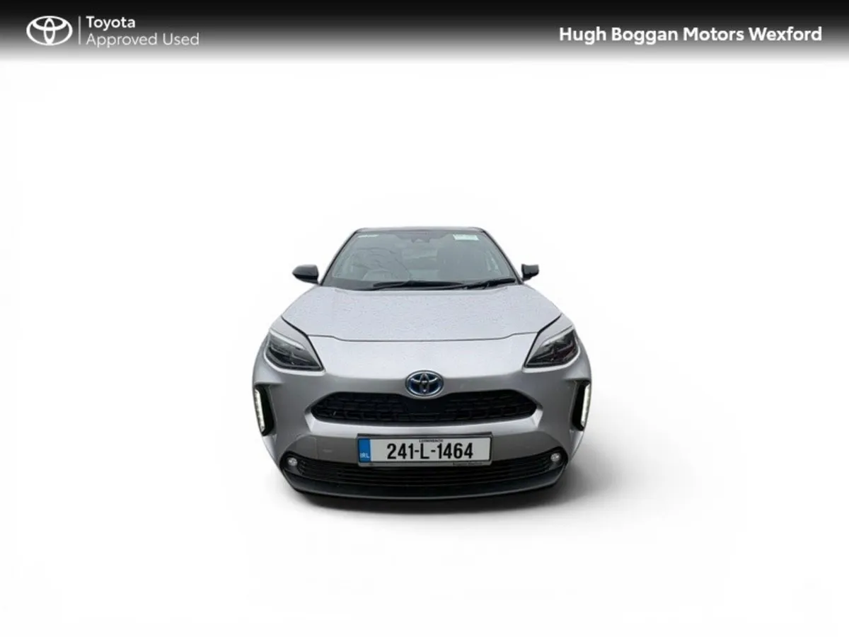 Toyota Yaris Cross LUNA SPORT ONLY 10000 KMS!!! - Image 5