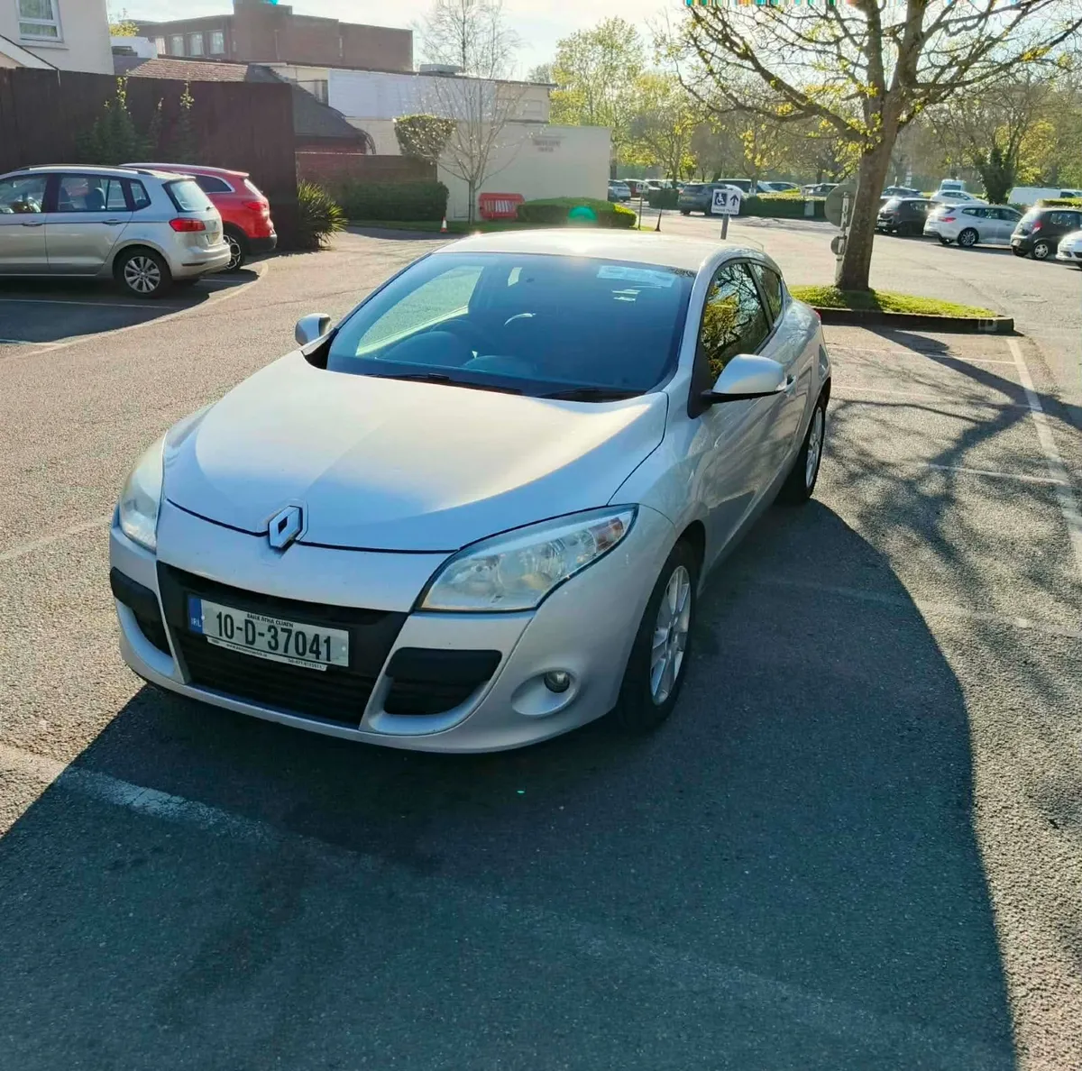 2010 Renault Megane tax - Image 1