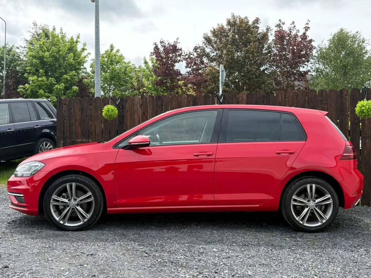 Volkswagen Golf HIGHLINE - LOW KMS - LEATHER - Image 4