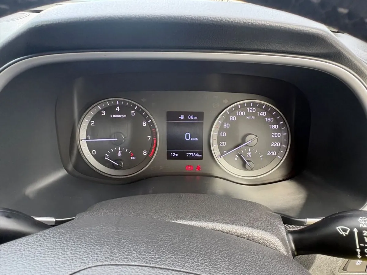 Hyundai Tucson ix35 Comfort 5DR, - Image 2