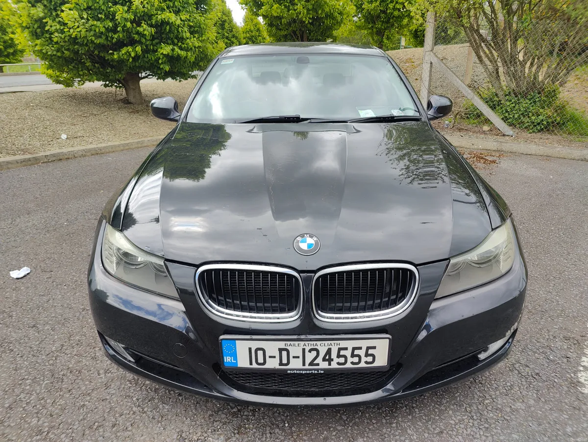BMW 3-Series 2010 Automatic - Image 3