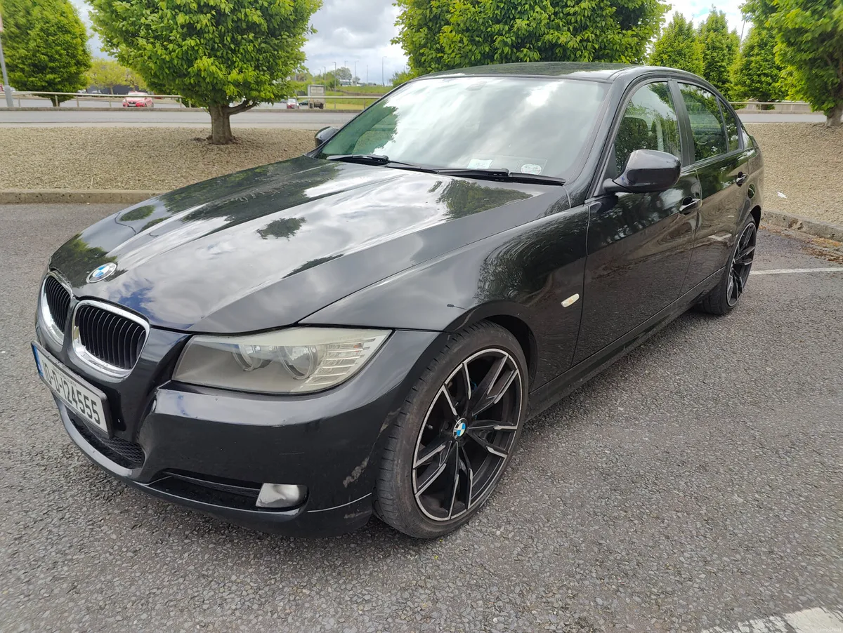 BMW 3-Series 2010 Automatic - Image 1