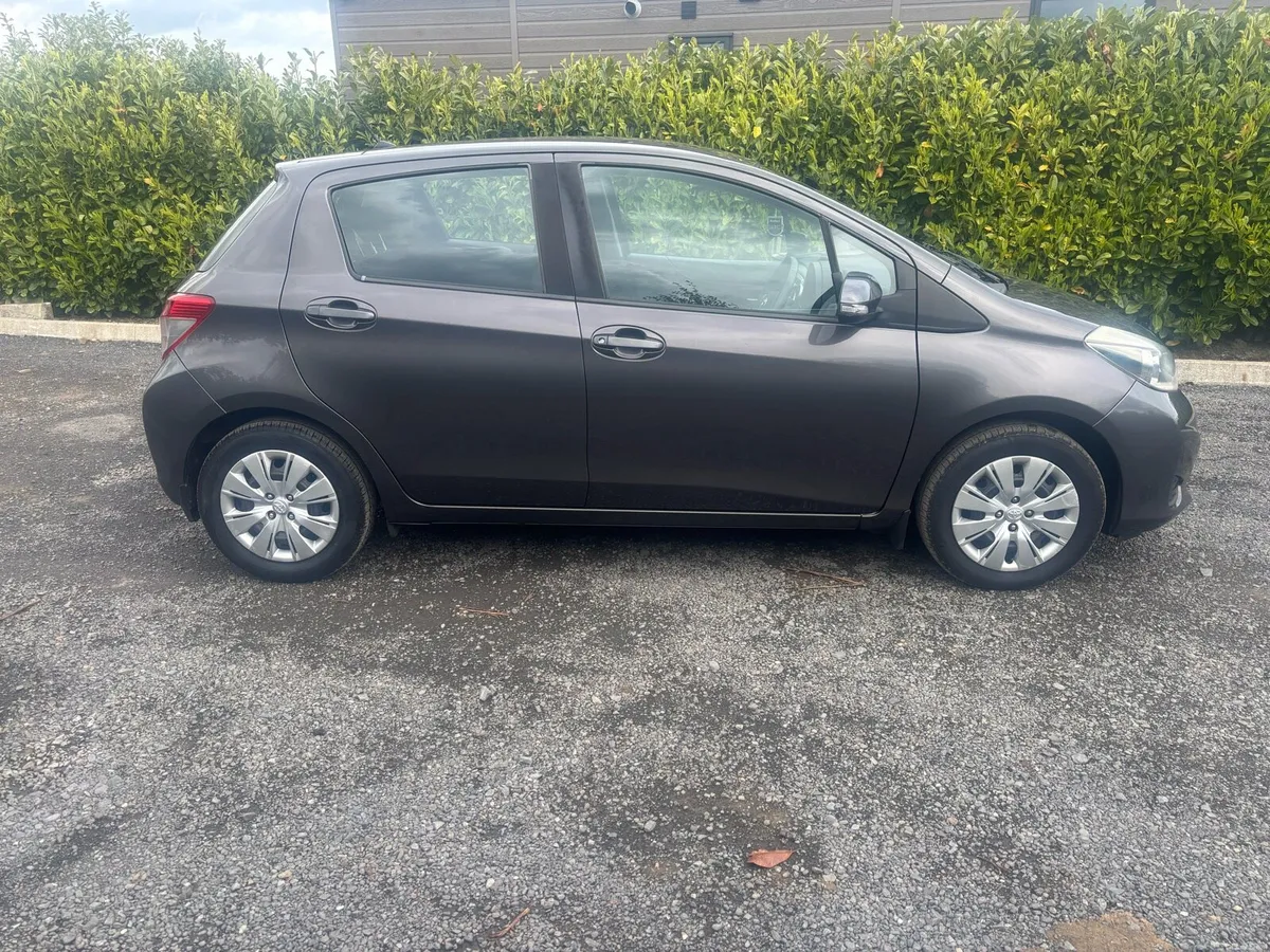 2012 TOYOTA YARIS 1.0LT LUNA - Image 2