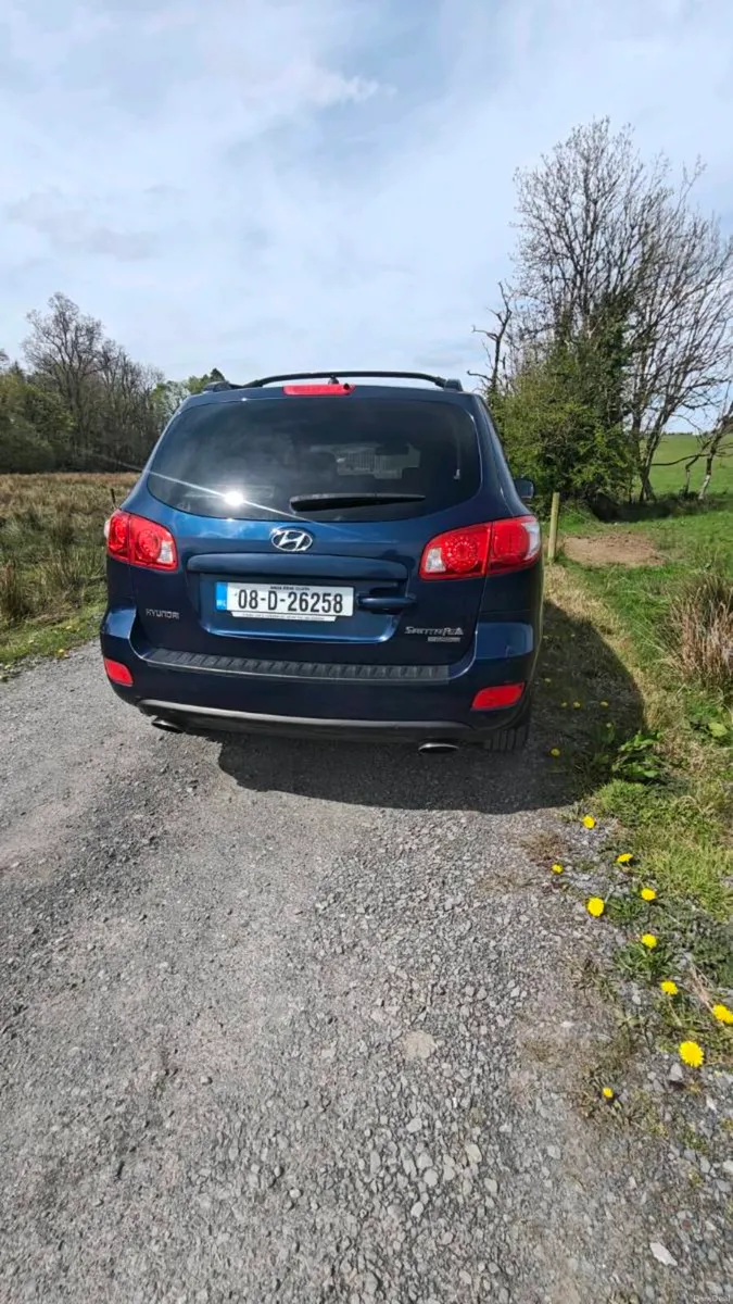 Hyundai Santa Fe - Image 2