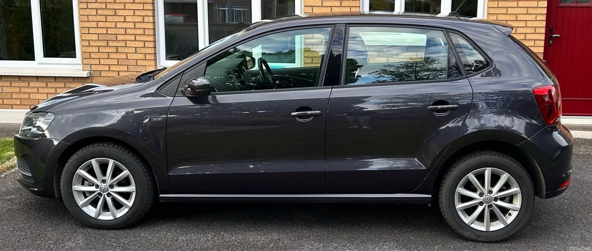 Volkswagen Polo 2015 Automatic 1.2L - Image 6