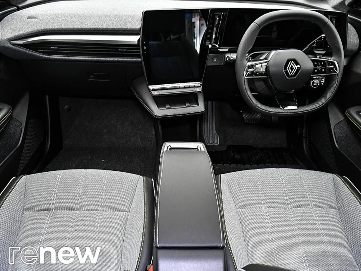 Renault Scenic E-Tech Techno EV 220 Electric Auto - Image 3