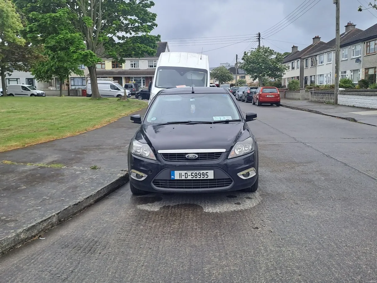 Ford Focus 2011 - Image 2