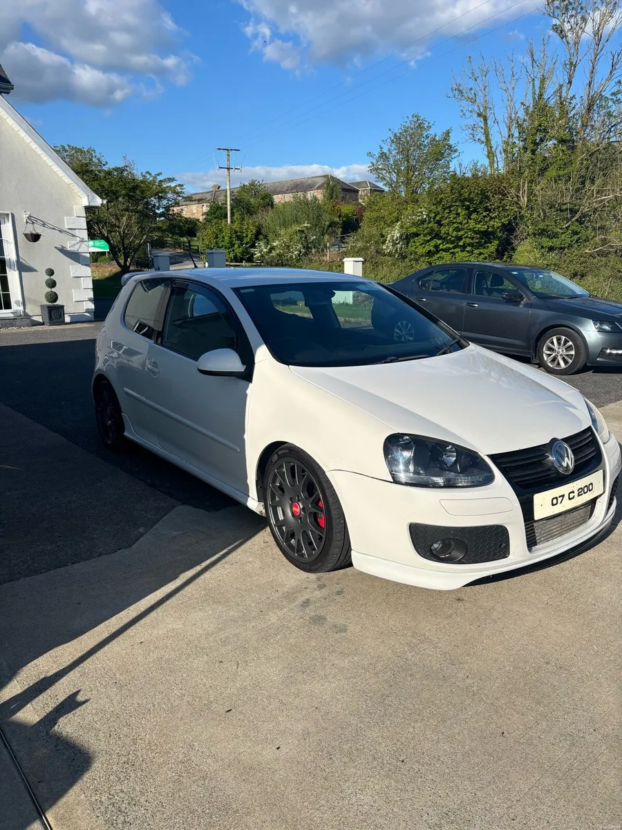 Volkswagen Golf GTI - Image 2