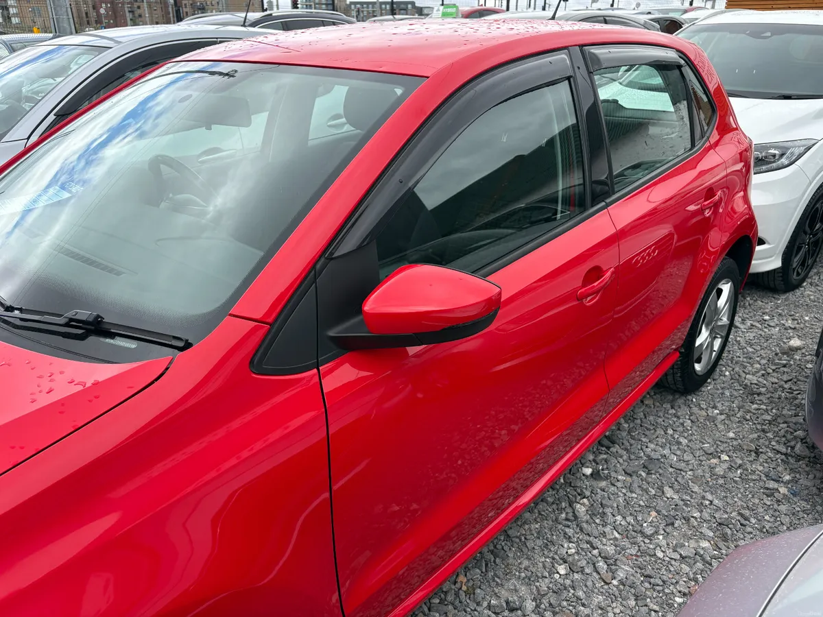 VW POLO 1.2 TSI AUTO TRENDLINE **LOW LOW MILEAGE** - Image 3
